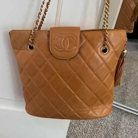 Chanel Camel Quilted Shoulder Bag with Gold Chain - Picture 1 of 13